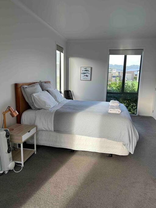 Purangi Beachhouse - 2 Bedroom Cooks Beach Экстерьер фото