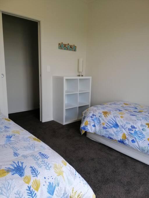 Purangi Beachhouse - 2 Bedroom Cooks Beach Экстерьер фото